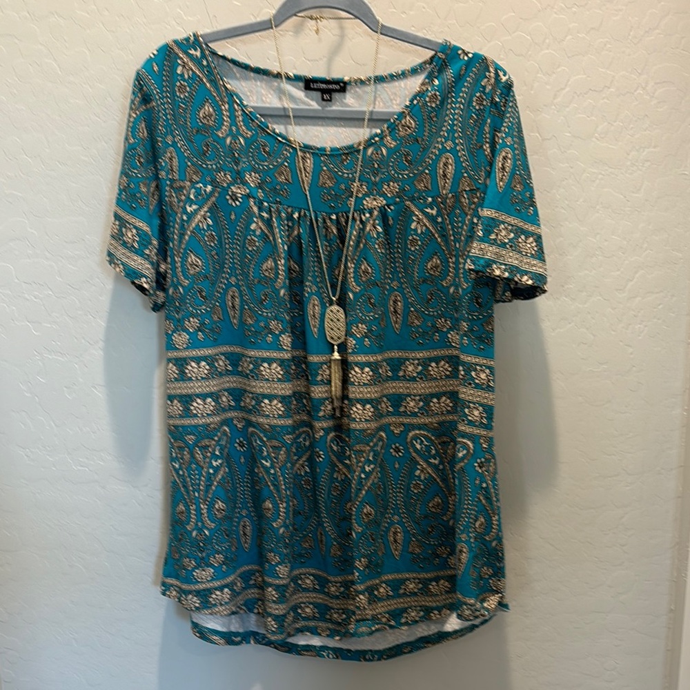 BOHO jade color top